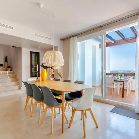 Apartment Tortugas - Luxury Penthouse With Sea Views & Jacuzzi