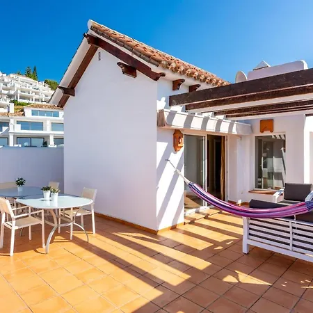 Tortugas - Luxury Penthouse With Sea Views & Jacuzzi Marbella