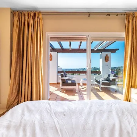Tortugas - Luxury Penthouse With Sea Views & Jacuzzi Marbella