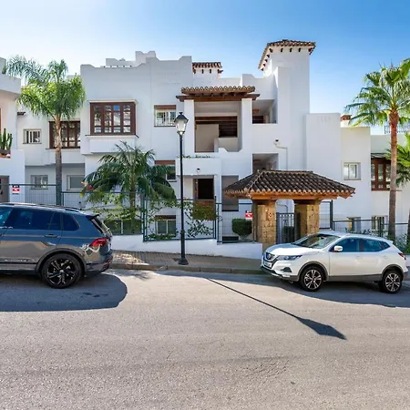Tortugas - Luxury Penthouse With Sea Views & Jacuzzi * Marbella