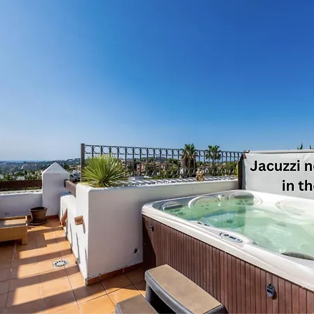 Tortugas - Luxury Penthouse With Sea Views & Jacuzzi Marbella